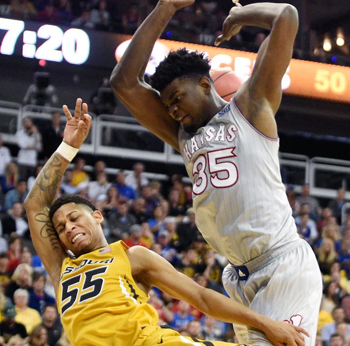 It S Back Missouri Kansas Basketball To Renew Border War In 2020