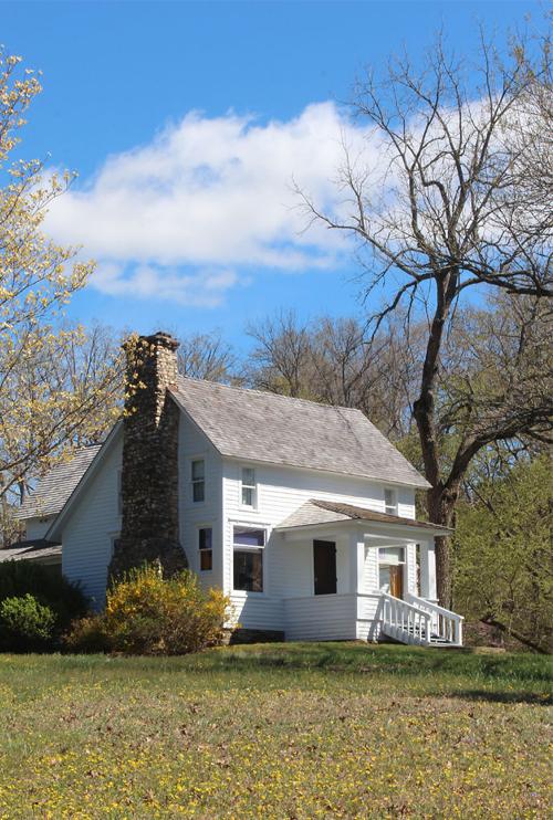 Lovers Of Laura Ingalls Wilder Books Can Visit Her Homes Near