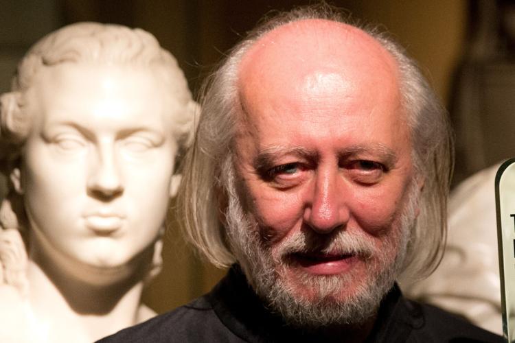 Hungarian master of absurdist excess László Krasznahorkai wins Nobel  literature prize | Nation & World News | columbiamissourian.com