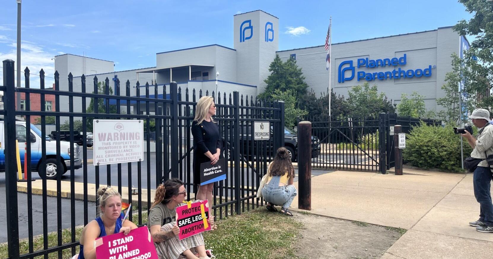 Missouri advocates say abortion ban has far-reaching effect on health care - Vimarsana News