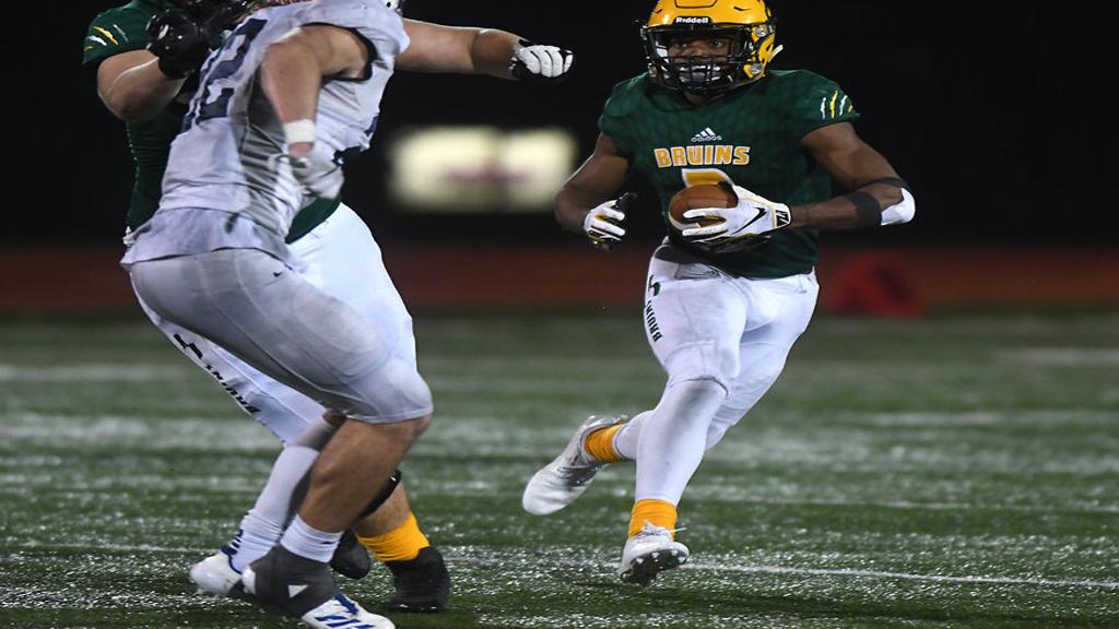 Football On The Defensive Rock Bridge Stifles Falling Numbers By Encouraging Dual Sport Involvement Prep Sports Columbiamissourian Com