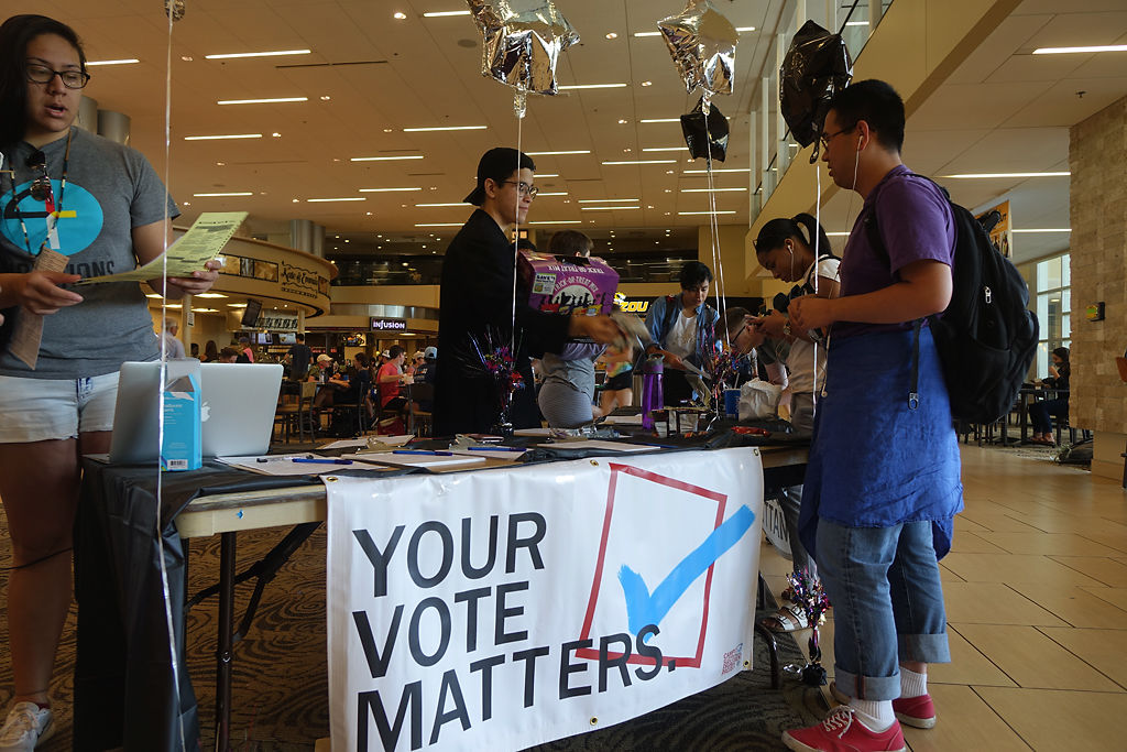 MU student organizations hold voter registration drive 
