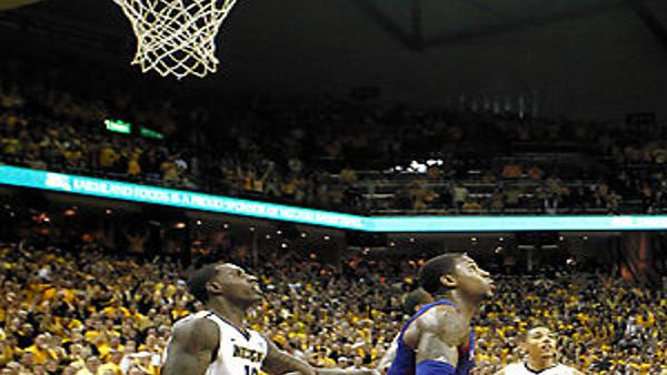 It S Back Missouri Kansas Basketball To Renew Border War In 2020