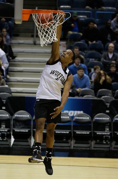 Wofford College Men S Basketball Enters Opener With Emotional Loss On Its Mind Mizzou Sports Columbiamissourian Com