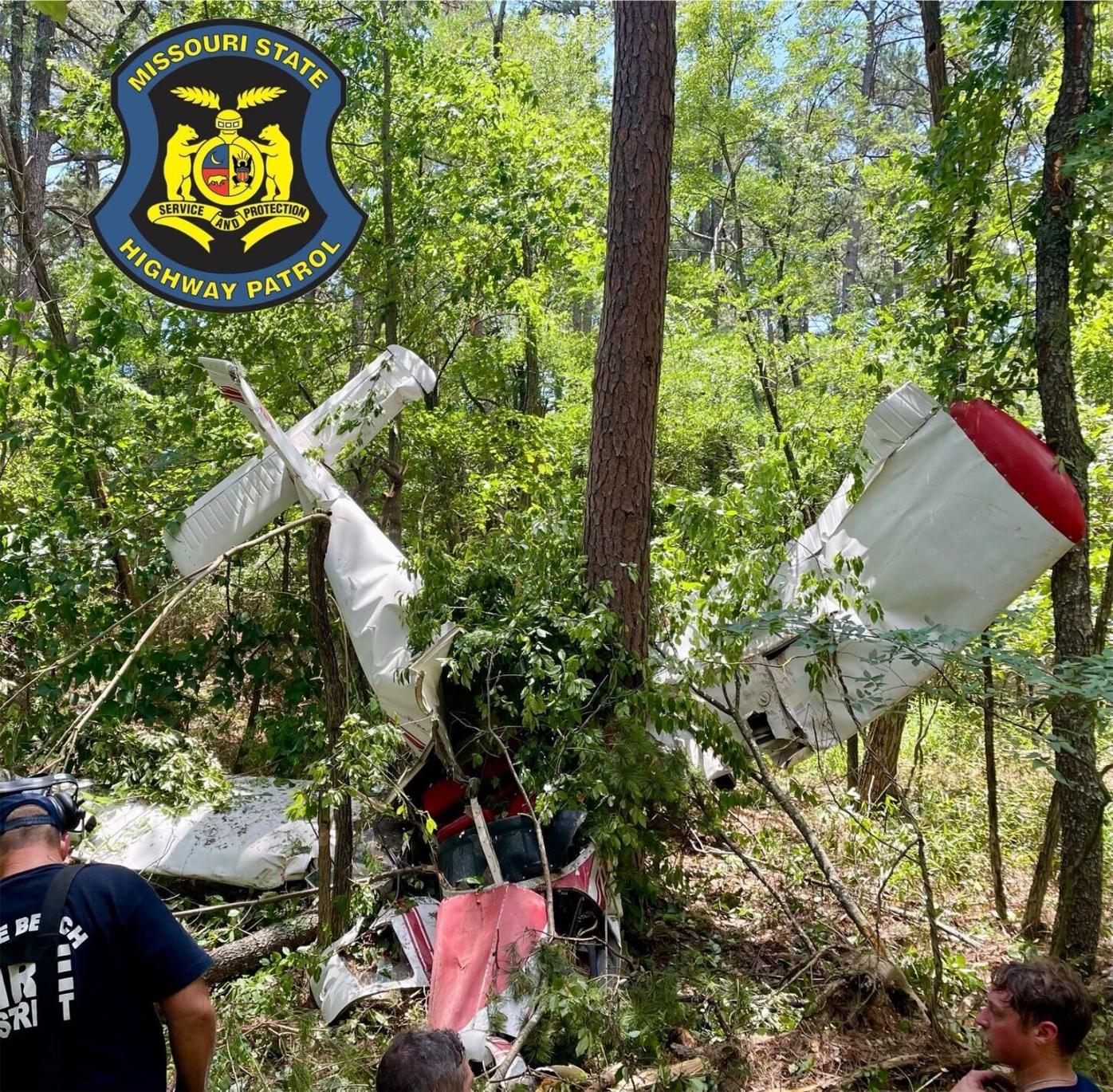 Photos of small plane crash in Osage Beach | Local | columbiamissourian.com