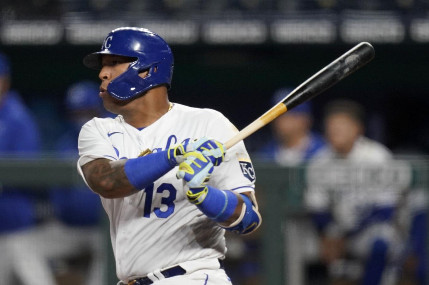 Perez's 3-run homer in 7th lifts Royals over Red Sox 7-3