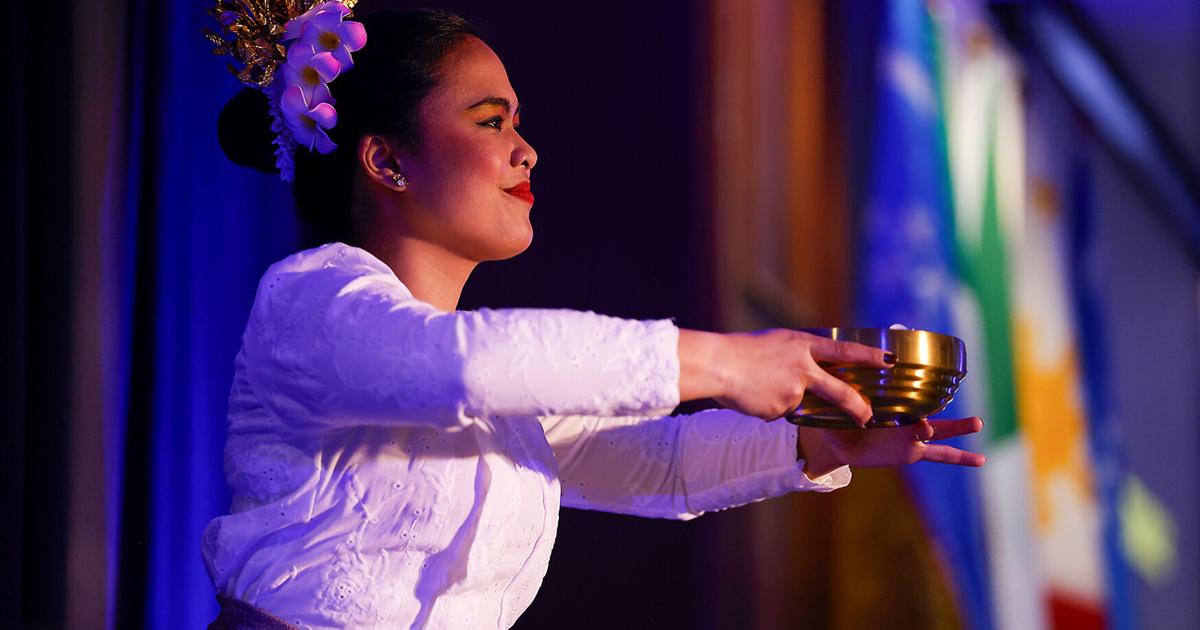 Мультикультурный центр отмечает разнообразие в Culture Couture