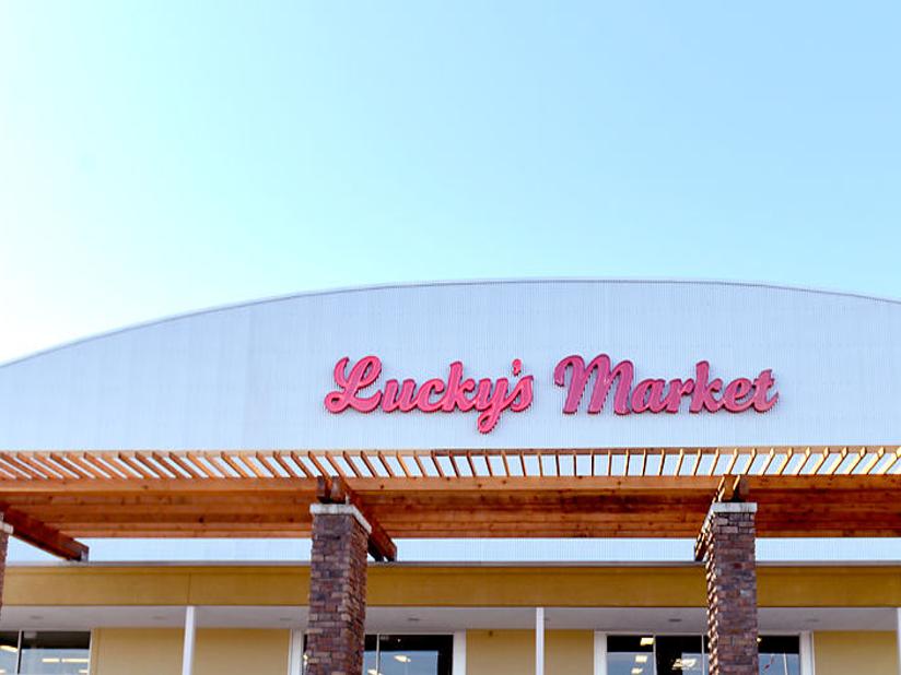 Lucky S Market To Close Tuesday Reopen As Schnucks At Later Date Missouri Business Columbiamissourian Com