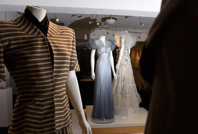 Exhibition Explores Old Hollywood Glamour Through Joan Crawford Higher Education Columbiamissourian Com