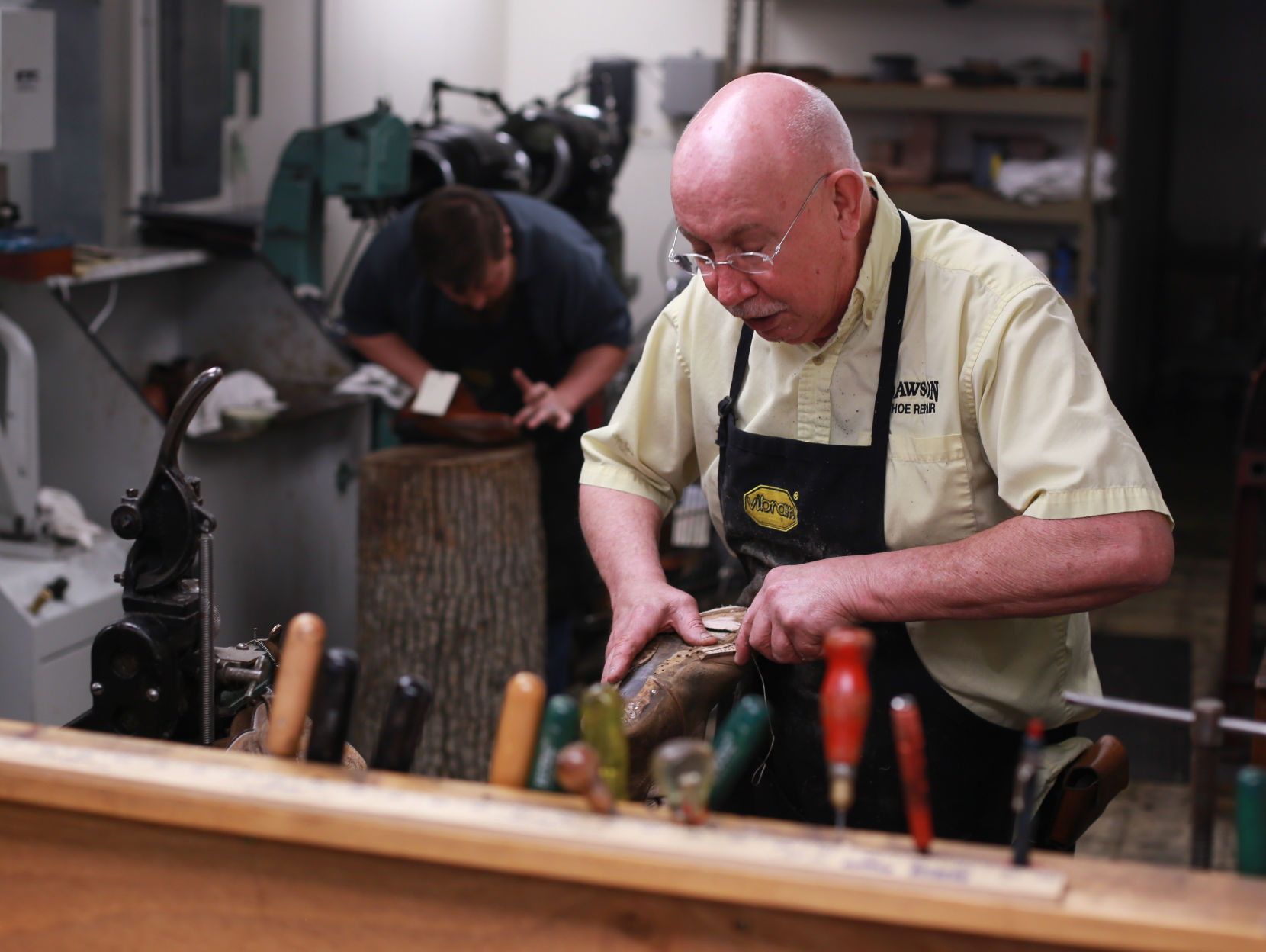 columbia shoe repair