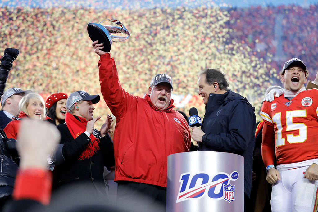 Norma Hunt kisses Lamar Hunt Trophy after Chiefs reach Super Bowl