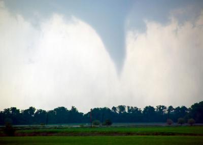 tornadoes tornado columbiamissourian near