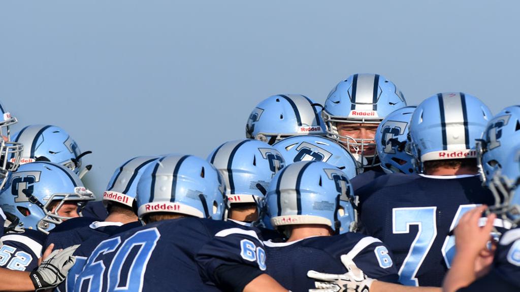Tolton Looks To Avenge Last Season S Loss To Lutheran St Charles