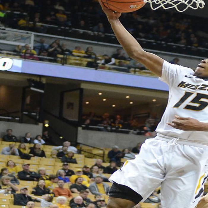 Missouri Men S Basketball Holds On For Win Against Nebraska Omaha