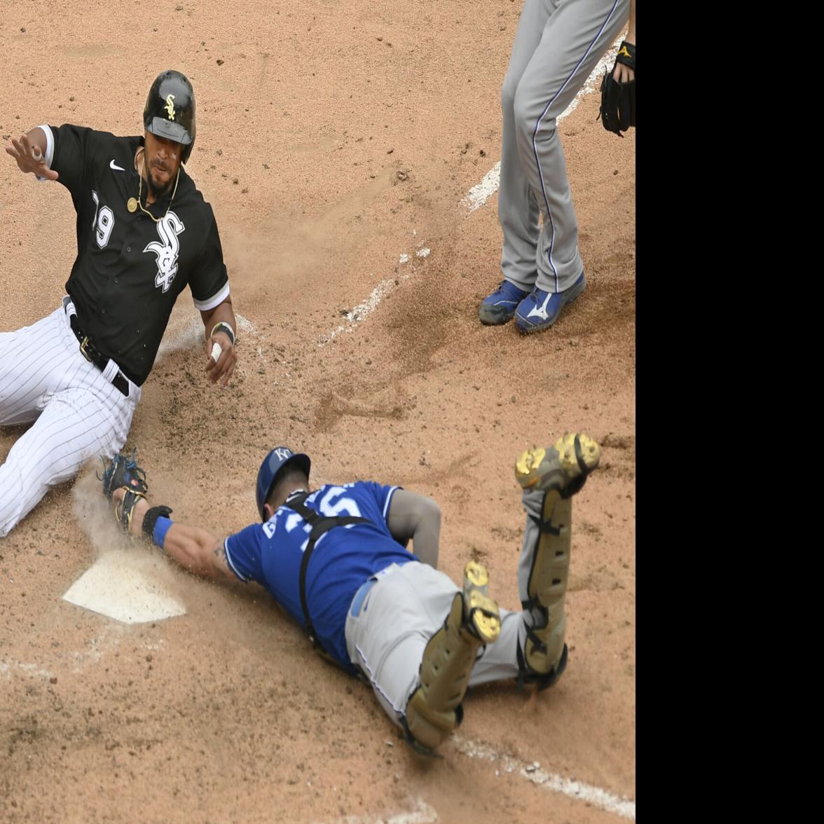 Royals Lose 4 3 On A Davis Wild Pitch Pro Sports Columbiamissourian Com