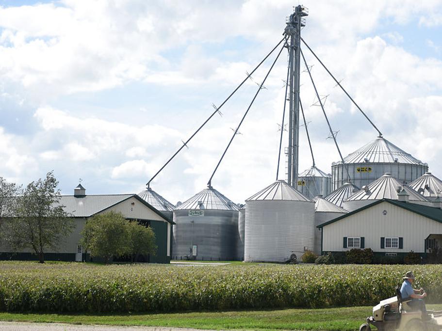 One family's story: The way they farmed made the difference during drought  | Local | columbiamissourian.com, image size:1200x900