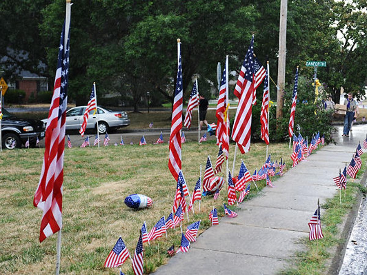 Members Of The Community Gather To Place Flags In Honor Of Spc Sterling Wyatt News Columbiamissourian Com Members Of The Community Gather To Place Flags In Honor Of Spc Sterling Wyatt News Columbiamissourian Com