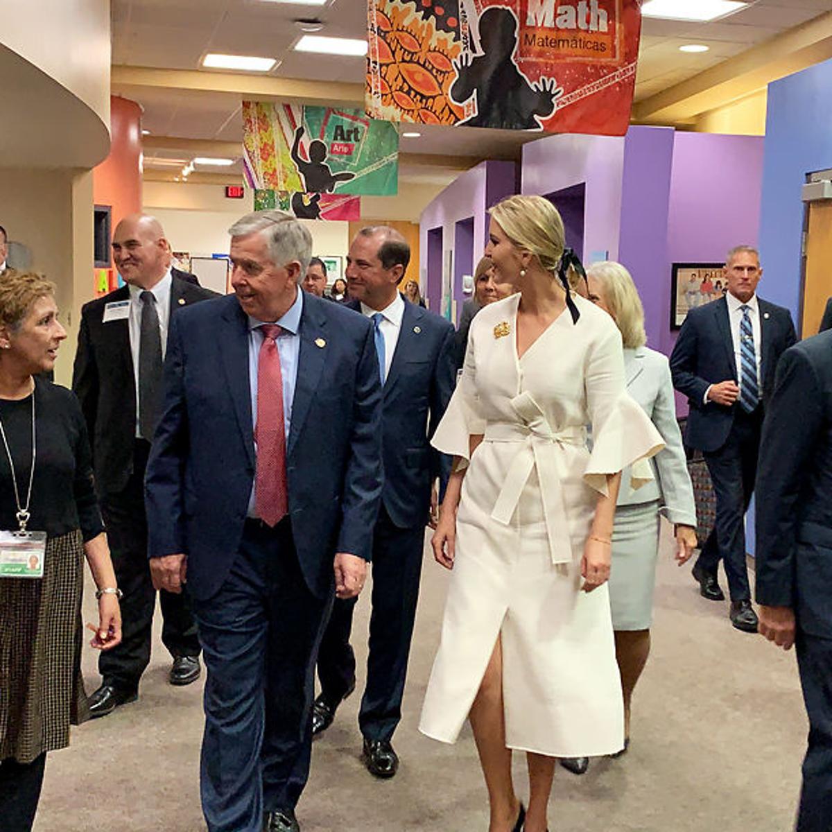 Ivanka Trump White House Administrators Host Child Care Roundtable In Kansas City State News Columbiamissourian Com