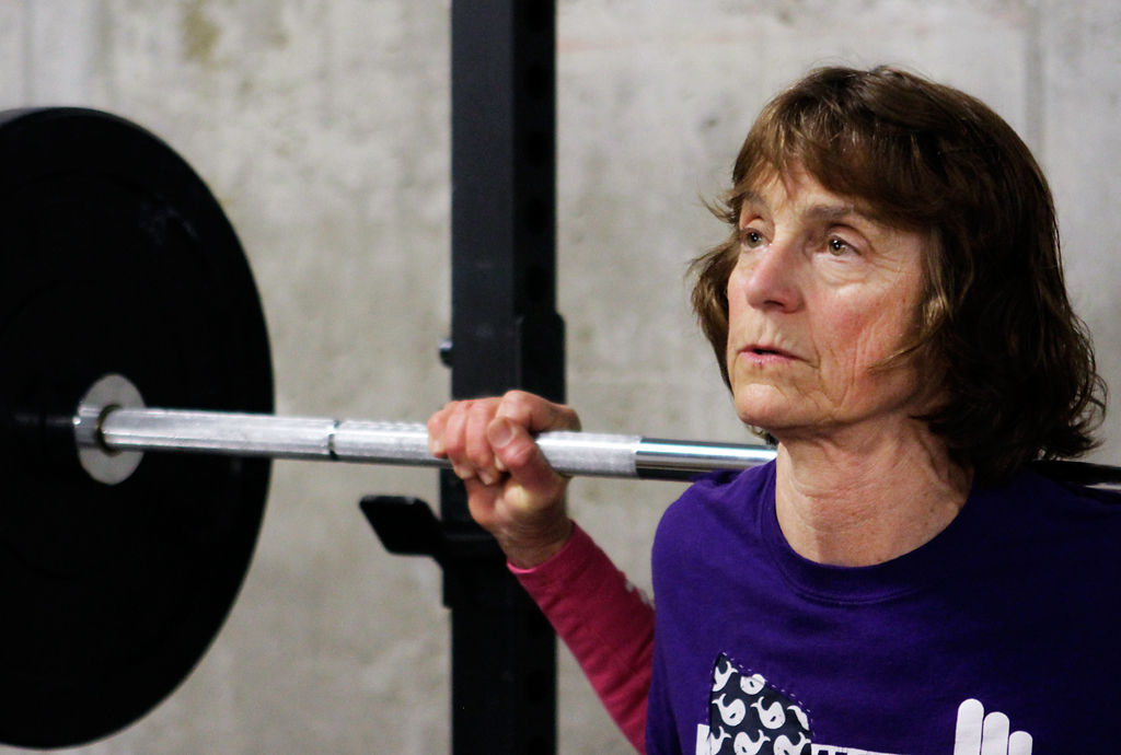 New Plymouth senior breaks national and state powerlifting records