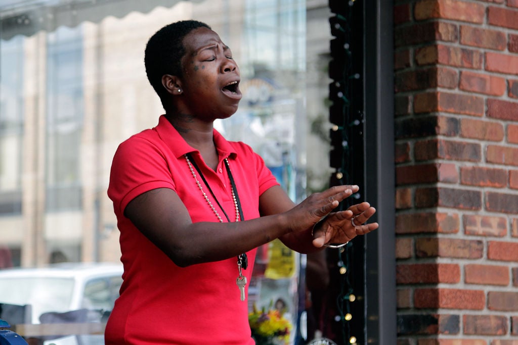 Sherry Gates plays it loud Local