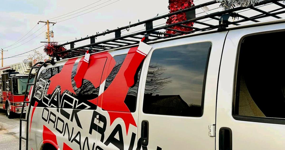 Neosho saddles up for its cowboy Christmas parade | Southwest Missouri ...