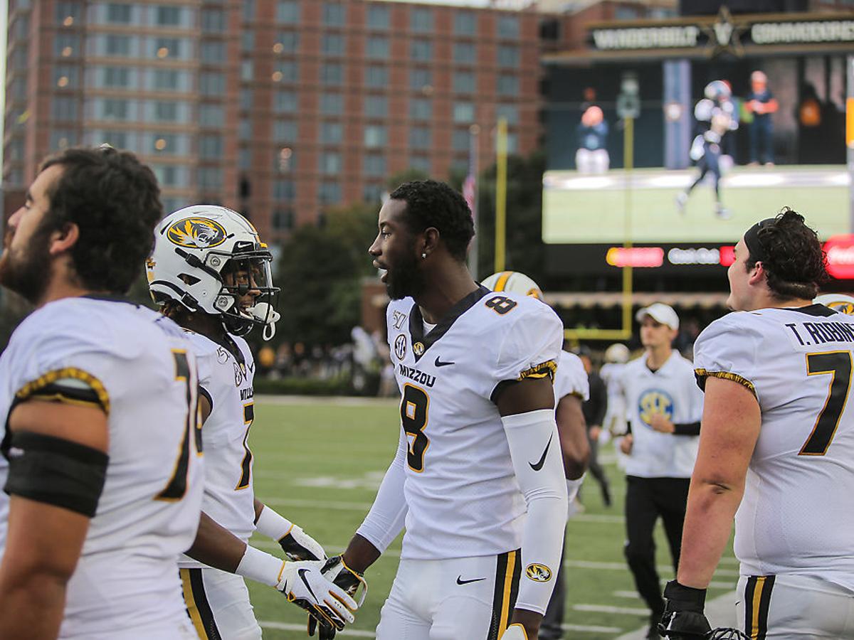 Justin Smith Missouri Football S 6 Foot 7 Redshirt Senior Who