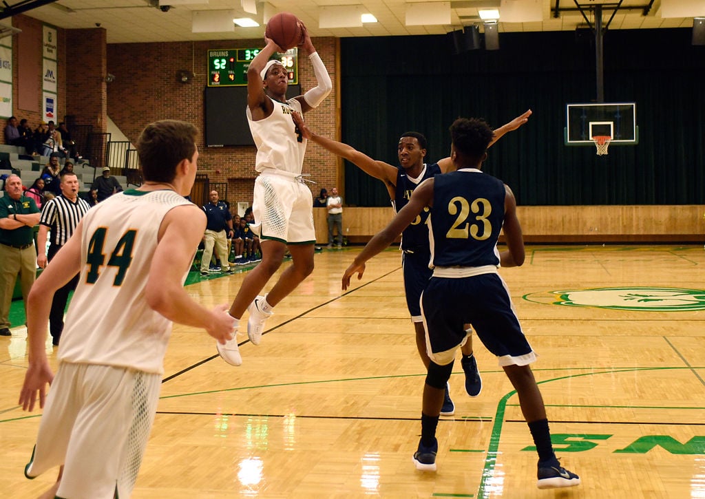 Rock Bridge boys basketball rights first quarter woes in victory over