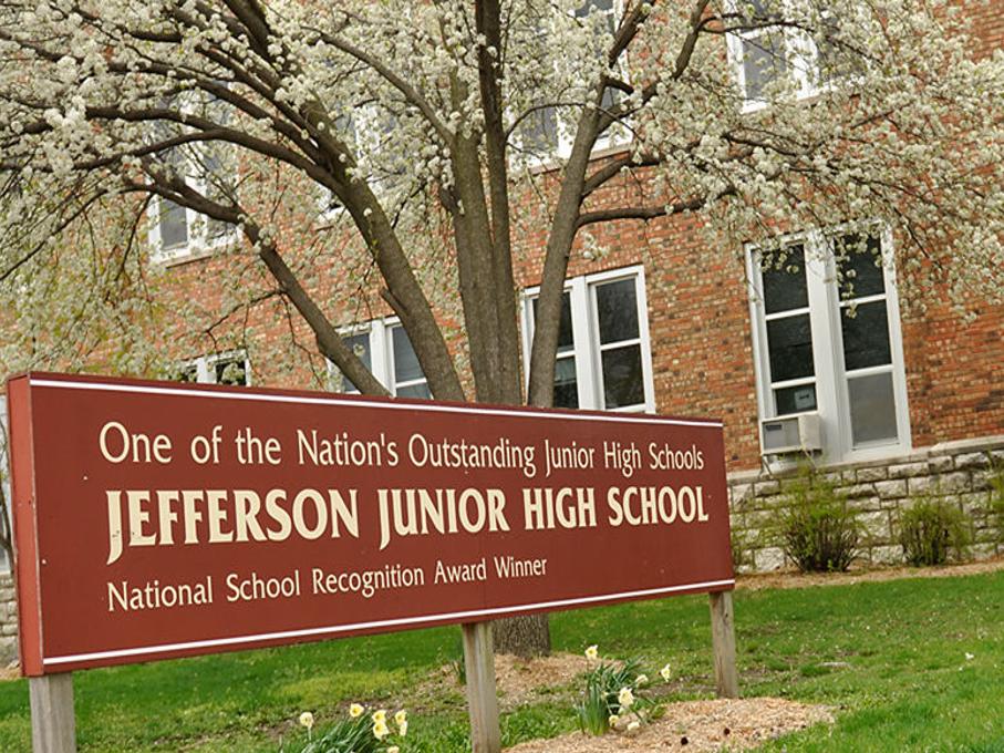 Jefferson Junior High commemorates its history | News |  columbiamissourian.com, image size:1200x900