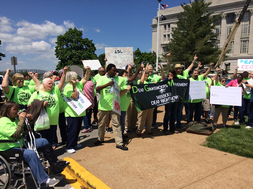 Photo Gallery Deaf Grassroots Movements Marches At State Capitol Photos Columbiamissourian Com