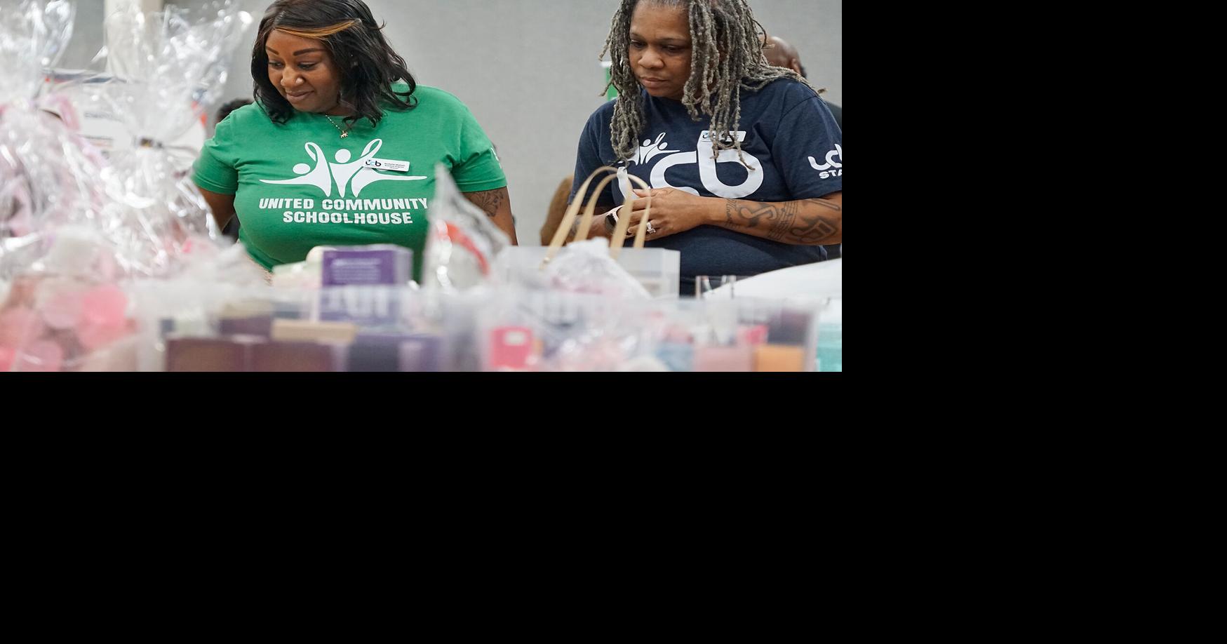 Roshelle Watson and Tawana Minor look at a bakery business