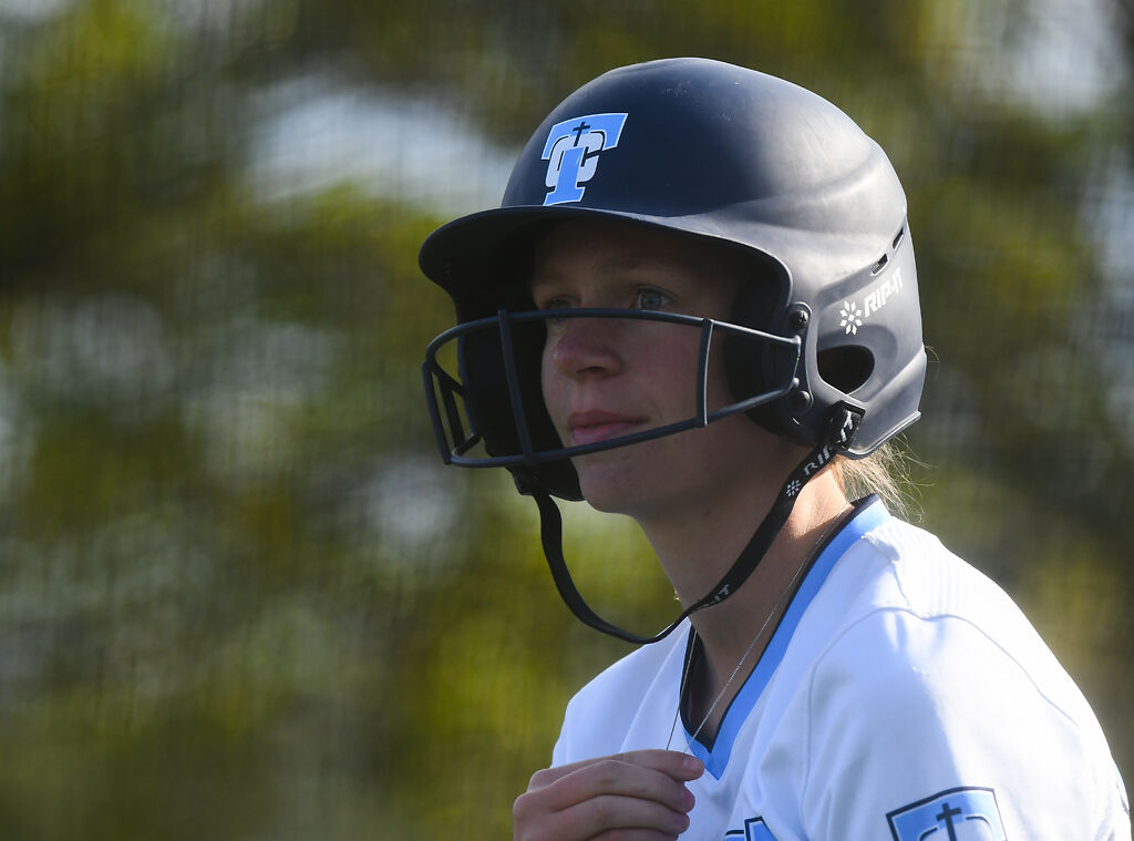 PHOTO GALLERY: Rock Bridge And Tolton Softball Advance To Finals ...