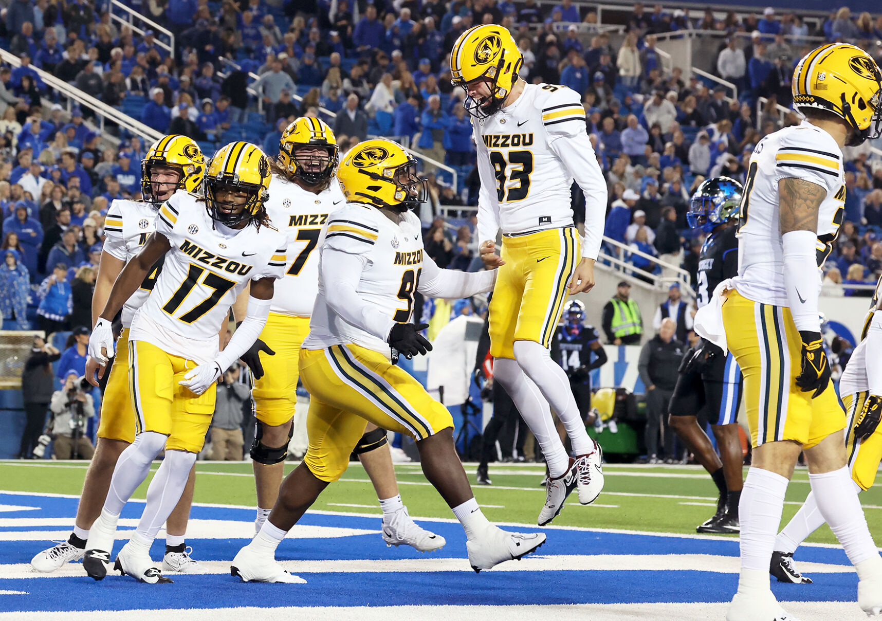 Fake It To Make It: Trick Play Shifts Momentum As Mizzou Puts Away UK ...