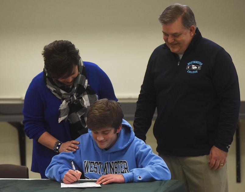 Teri And Todd Smith Watch As Their Son Barrett Smith Signs A National Letter Of Intent Photos Columbiamissourian Com Listen to teri barrett | soundcloud is an audio platform that lets you listen to what you love and share the sounds you create. teri and todd smith watch as their son