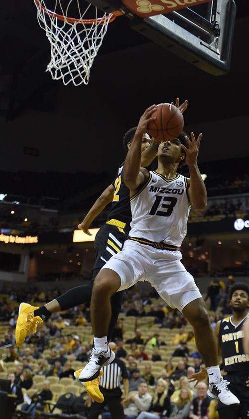 Mark Smith Finds Shooting Form In Mu Men S Hoops Win Over Northern