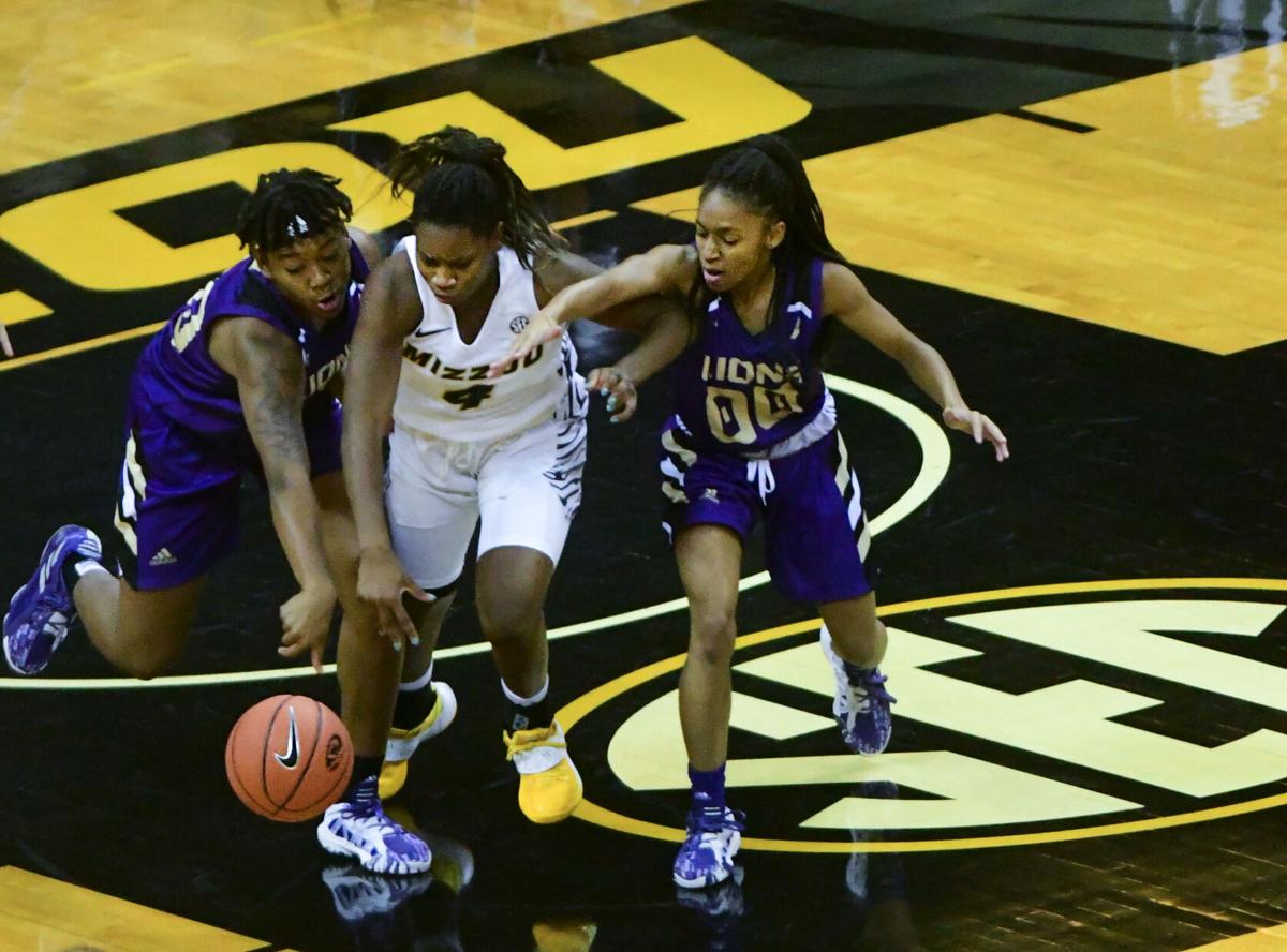 Strong Second Half Gives Missouri Women S Basketball A Season Opening Win Mizzou Women S Basketball Columbiamissourian Com