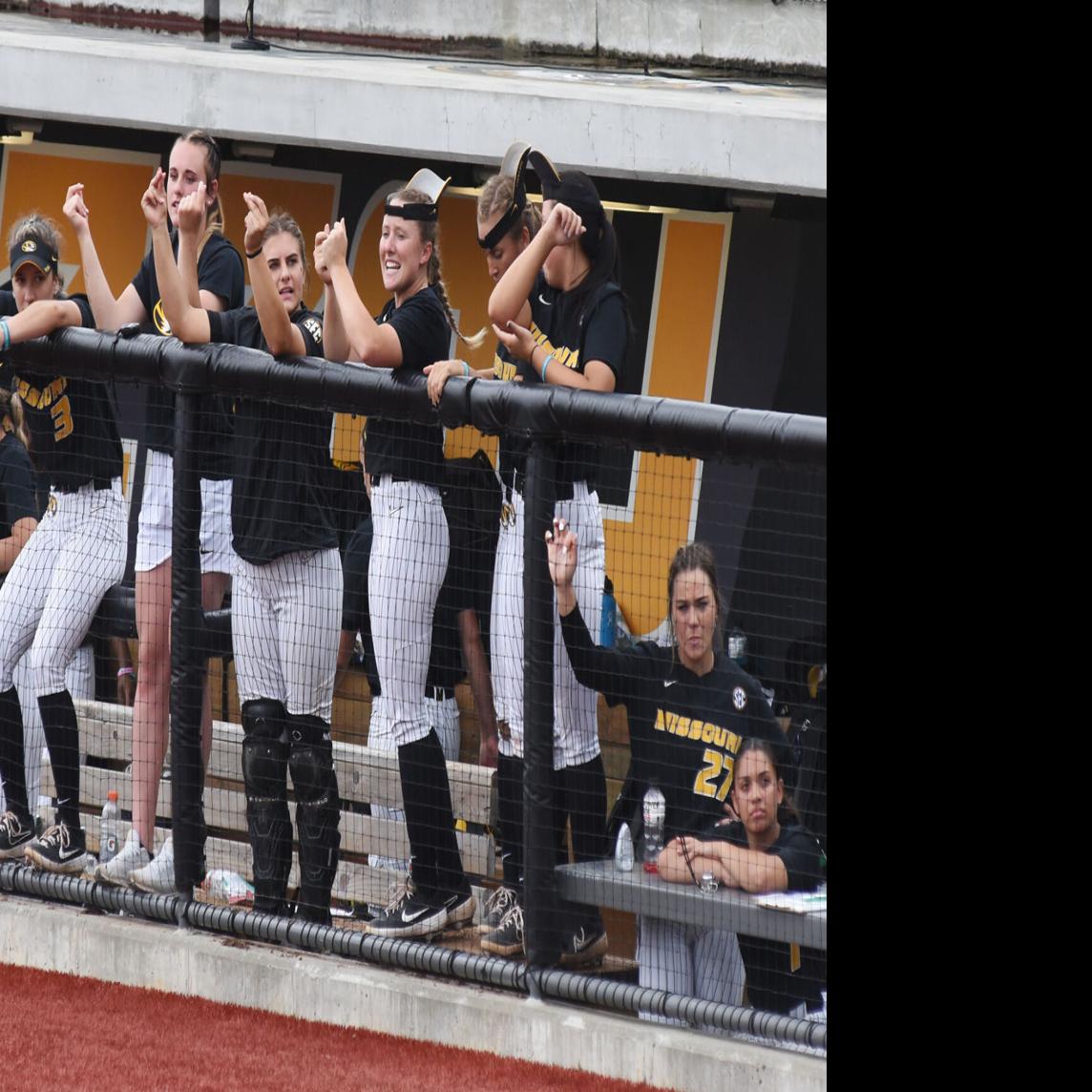 Softball advances to college world series after sweep of James