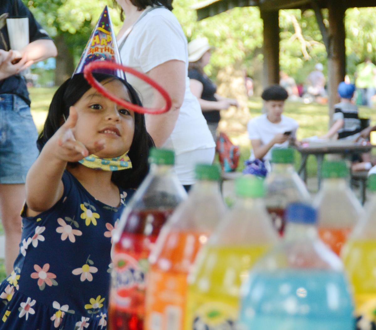 Families join in festivities at Columbia bicentennial birthday bash