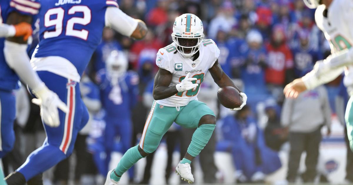 Dolphins, exChiefs WR Tyreek Hill plans to retire after 202526 season