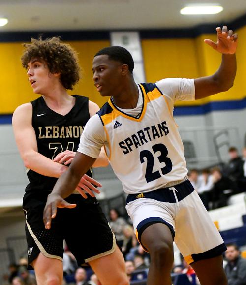 Battle S Isaiah Johnson And Lebanon S Quenton Shelton Wait For The Ball Photos Columbiamissourian Com