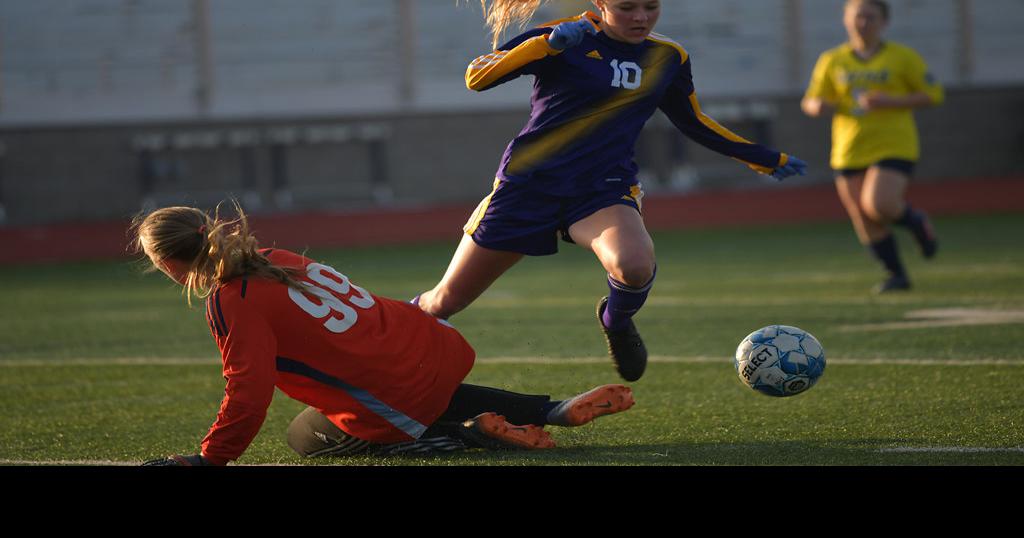 PHOTO GALLERY Battle High School hosts high school soccer jamboree