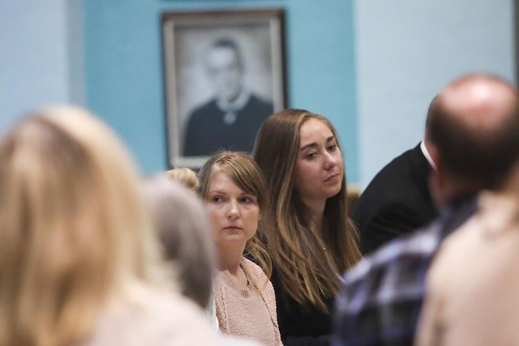 Defense witnesses in snake dealer murder trial describe wife as