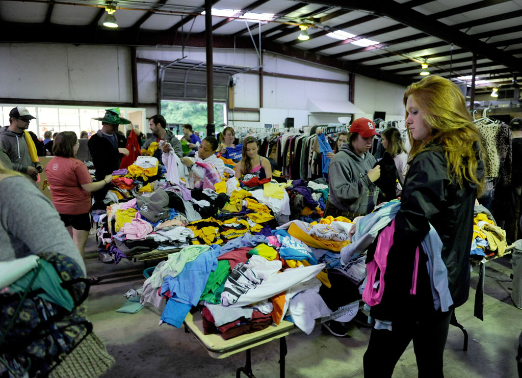 Photo Gallery Bargain Hunters Come Out For Tiger Treasures