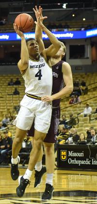 Missouri Outshoots Outplays Southern Illinois In Braggin Rights