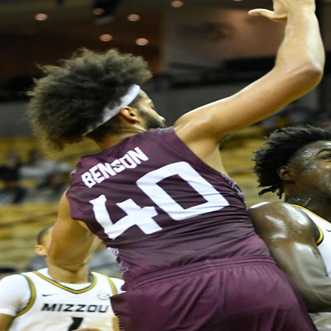 Missouri Outshoots Outplays Southern Illinois In Braggin Rights