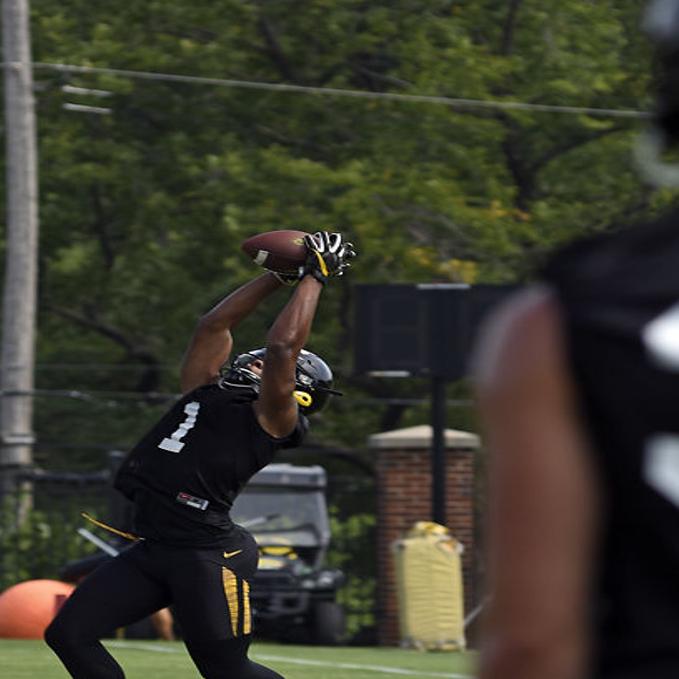 Missouri Receivers Expand Skillsets In Aim To Replace Moore S