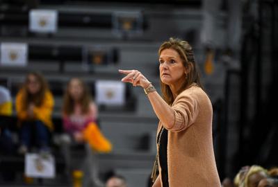 Pingeton motions to her team in the WNIT (copy)