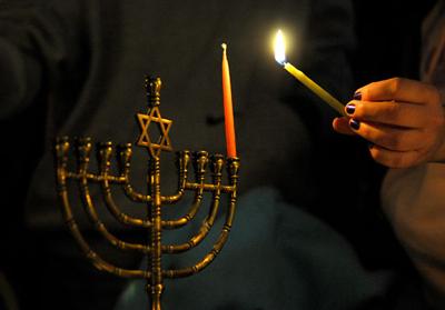 Photo Gallery The Eight Days Of Hanukkah Local Columbiamissourian Com