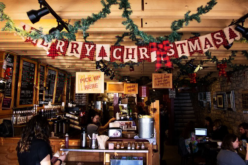 Parkville Mo Christmas On The River 2022 Parkville Holds An Old-Fashioned Christmas On The River | Northwest  Missouri | Columbiamissourian.com