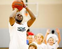 Former Missouri Basketball Player Demarre Carroll Hosts Youth Camp