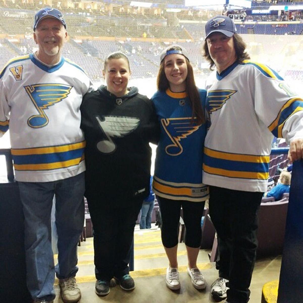 Blues hockey team shows support for Kansas City Chiefs